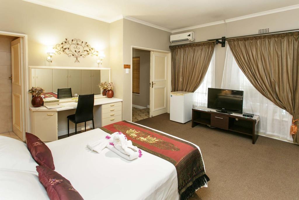 Sun Bell Lodge Bellville Buitenkant foto