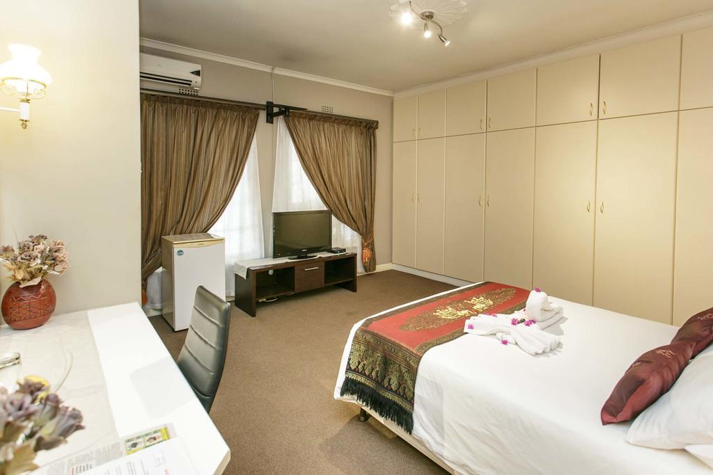 Sun Bell Lodge Bellville Buitenkant foto