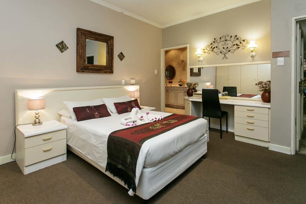 Sun Bell Lodge Bellville Buitenkant foto