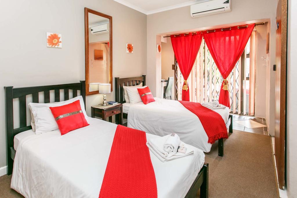 Sun Bell Lodge Bellville Buitenkant foto
