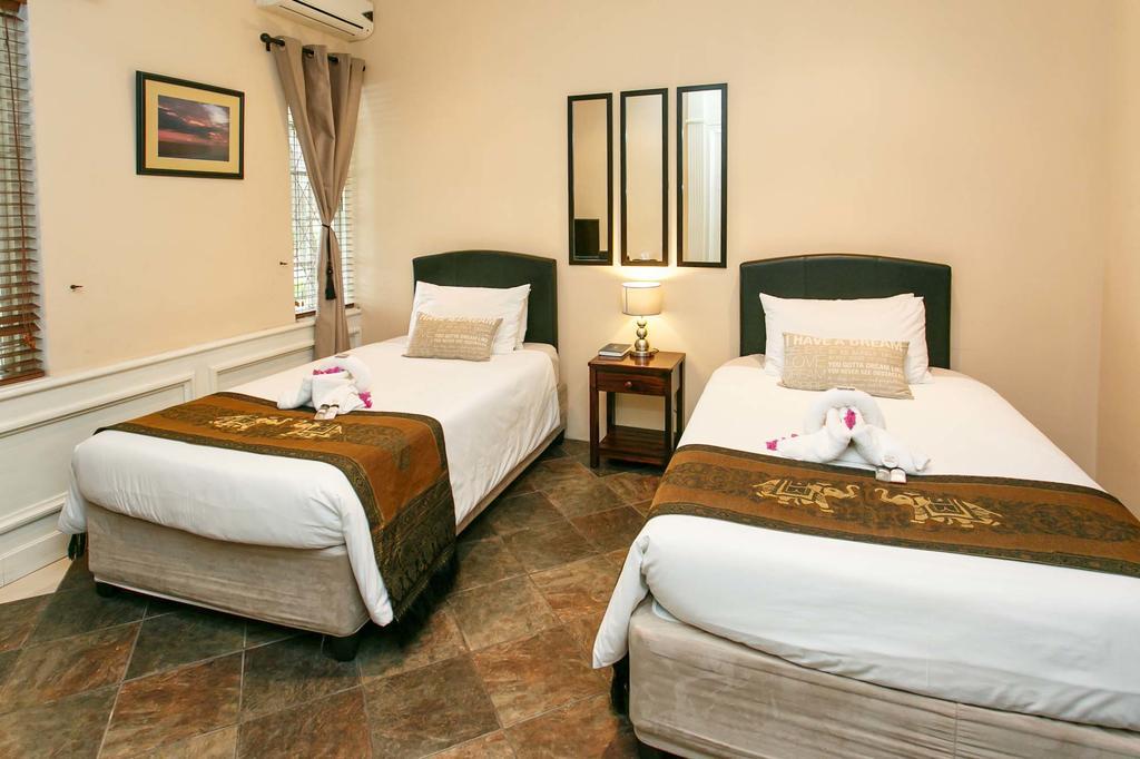 Sun Bell Lodge Bellville Buitenkant foto