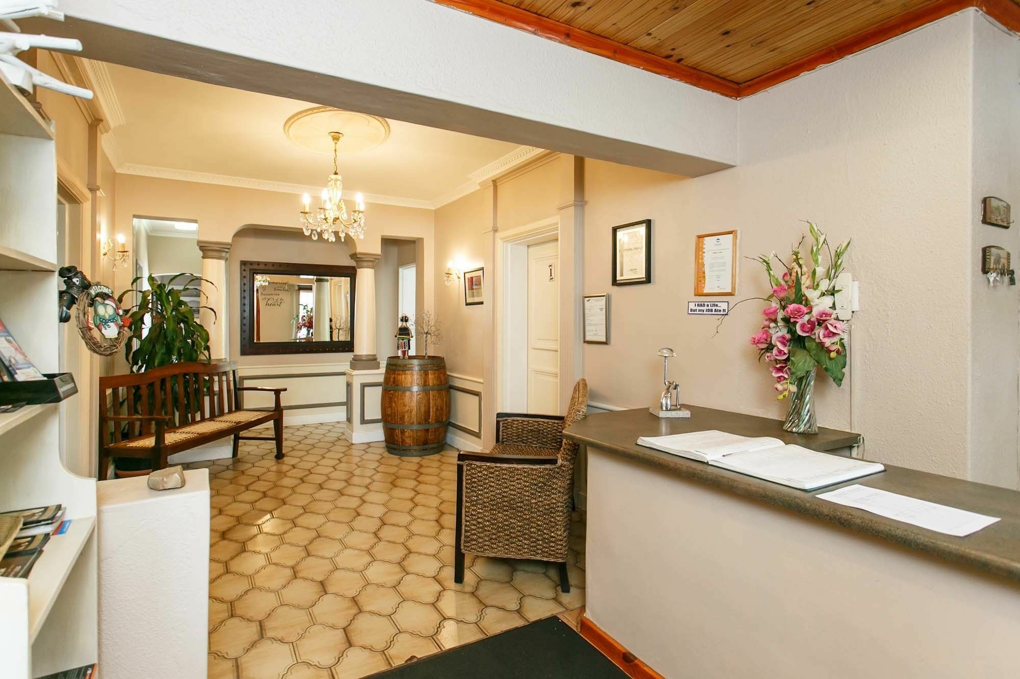Sun Bell Lodge Bellville Buitenkant foto